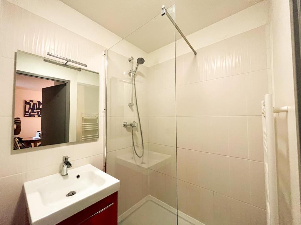 Suite Cobalt Villeurbanne Kültér fotó